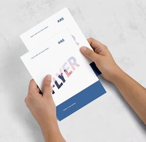 Flyers personnalisés imprimés - Impression de flyer avec design personnalisé - Impression papier recto ou recto-verso sur mesure - Brochure imprimée brillante ou mate