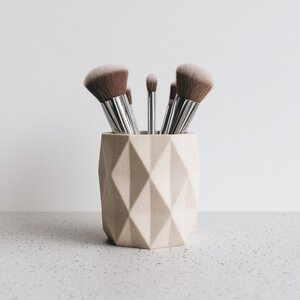 Porte-Pinceaux Géométrique Imprimé en 3D | Organisateur de Maquillage à Facettes Moderne | Pot à Crayons Minimaliste