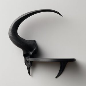 Étagère murale crâne de bélier imprimée en 3D | Ledge flottant corné fantasy sombre | Accent déco gothique pour la chambre